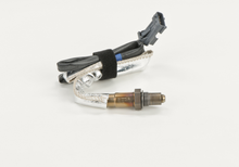 Charger l'image dans la galerie, 16200 Oxygen Sensor Bosch Canada