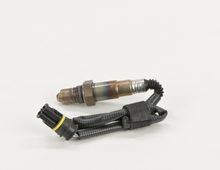 Load image into Gallery viewer, 16274 Oxygen Sensor Bosch Canada