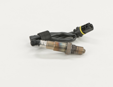 Load image into Gallery viewer, 16274 Oxygen Sensor Bosch Canada