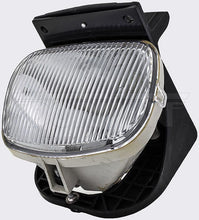 Charger l'image dans la galerie, 1631280 Fog Light Assembly Dorman Canada