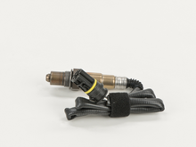 Load image into Gallery viewer, 16353 Oxygen Sensor Bosch Canada