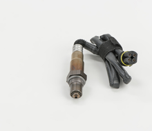 Load image into Gallery viewer, 16475 Oxygen Sensor Bosch Canada