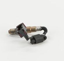Load image into Gallery viewer, 16506 Actual OE Oxygen Sensor Bosch Canada