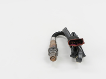 Load image into Gallery viewer, 16587 Oxygen Sensor Bosch Canada