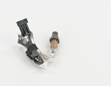 Load image into Gallery viewer, 16682 Oxygen Sensor Bosch Canada
