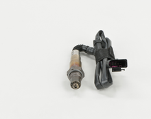 Load image into Gallery viewer, 16698 Oxygen Sensor Bosch Canada