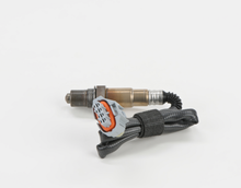 Charger l'image dans la galerie, 16825 Actual OE Oxygen Sensor Bosch Canada