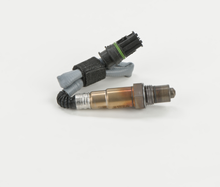 Load image into Gallery viewer, 16864 Oxygen Sensor Bosch Canada