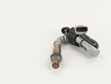 Charger l'image dans la galerie, 16893 Oxygen Sensor Bosch Canada