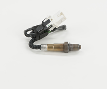 Load image into Gallery viewer, 17034 Wide-band Oxygen Sensor Bosch Canada
