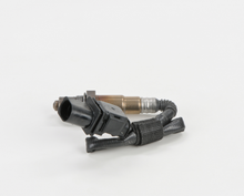 Load image into Gallery viewer, 17037 Wide-band Oxygen Sensor Bosch Canada
