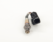 Load image into Gallery viewer, 17066 Wide-band Oxygen Sensor Bosch Canada