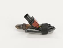 Load image into Gallery viewer, 17071 Wide-band Oxygen Sensor Bosch Canada