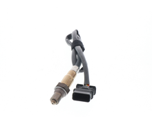 Load image into Gallery viewer, 17083 Wide-band Oxygen Sensor Bosch Canada