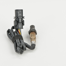 Load image into Gallery viewer, 17091 Wide-band Oxygen Sensor Bosch Canada