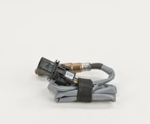 Load image into Gallery viewer, 17094 Wide-band Oxygen Sensor Bosch Canada