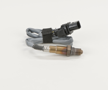 Load image into Gallery viewer, 17094 Wide-band Oxygen Sensor Bosch Canada