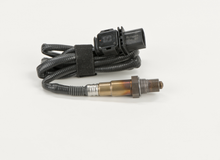 Load image into Gallery viewer, 17098 Wide-band Oxygen Sensor Bosch Canada