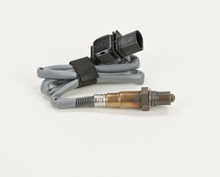 Load image into Gallery viewer, 17099 Wide-band Oxygen Sensor Bosch Canada