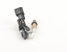Load image into Gallery viewer, 17105 Wide-band Oxygen Sensor Bosch Canada