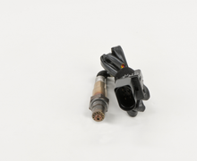 Load image into Gallery viewer, 17174 Wide-band Oxygen Sensor Bosch Canada