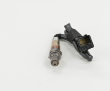 Load image into Gallery viewer, 17179 Wide-band Oxygen Sensor Bosch Canada