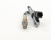 Load image into Gallery viewer, 17196 Wide-band Oxygen Sensor Bosch Canada