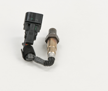 Load image into Gallery viewer, 17201 Wide-band Oxygen Sensor Bosch Canada