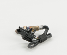 Load image into Gallery viewer, 17205 Wide-band Oxygen Sensor Bosch Canada