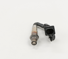 Load image into Gallery viewer, 17212 Wide-band Oxygen Sensor Bosch Canada