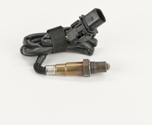 Charger l'image dans la galerie, 17215 Wide-band Oxygen Sensor Bosch Canada