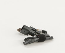 Load image into Gallery viewer, 17233 Wide-band Oxygen Sensor Bosch Canada