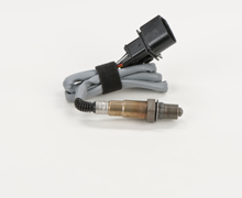 Load image into Gallery viewer, 17255 Wide-band Oxygen Sensor Bosch Canada