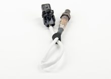 Charger l'image dans la galerie, 17263 Wide-band Oxygen Sensor Bosch Canada