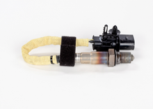 Charger l'image dans la galerie, 17274 Actual OE Oxygen Sensor Bosch Canada