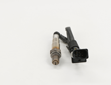 Load image into Gallery viewer, 17275 Wide-band Oxygen Sensor Bosch Canada