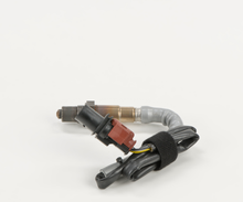 Charger l'image dans la galerie, 17324 Actual OE Oxygen Sensor Bosch Canada