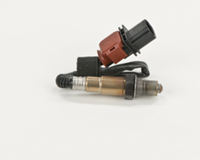 Load image into Gallery viewer, 17328 Wide-band Oxygen Sensor Bosch Canada