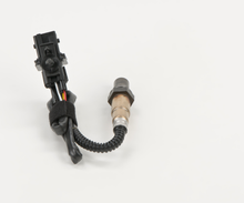 Load image into Gallery viewer, 17332 Wide-band Oxygen Sensor Bosch Canada