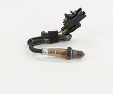 Load image into Gallery viewer, 17332 Wide-band Oxygen Sensor Bosch Canada