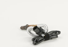Load image into Gallery viewer, 17447 Wide-band Oxygen Sensor Bosch Canada