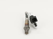 Load image into Gallery viewer, 17475 Actual OE Oxygen Sensor Bosch Canada
