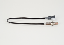 Load image into Gallery viewer, 18033 Oxygen Sensor Bosch Canada