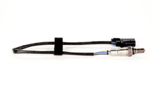 Load image into Gallery viewer, 18052 Wide-band Oxygen Sensor Bosch Canada
