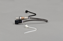 Load image into Gallery viewer, 18077 Oxygen Sensor Bosch Canada