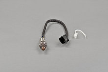 Load image into Gallery viewer, 18104 Wide-band Oxygen Sensor Bosch Canada