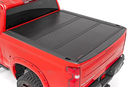 47120580 Hard Low Profile Bed Cover - 5'9" Bed - Chevy/GMC 1500 (19-23) Rough Country Canada