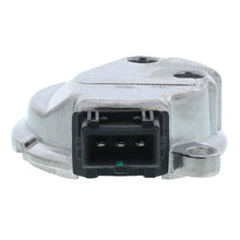 Load image into Gallery viewer, 1CS132 Engine Camshaft Position Sensor Motorad