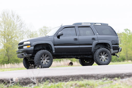 28070 6 Inch Lift Kit - V2 - NTD - Chevy/GMC Tahoe/Yukon 2WD/4WD (00-06) Rough Country Canada