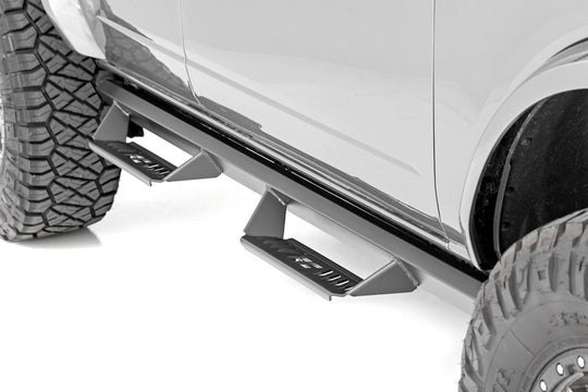 AL320225 AL2 Drop Steps - 4-Door - Ford Bronco 4WD (2021-2023) Rough Country Canada